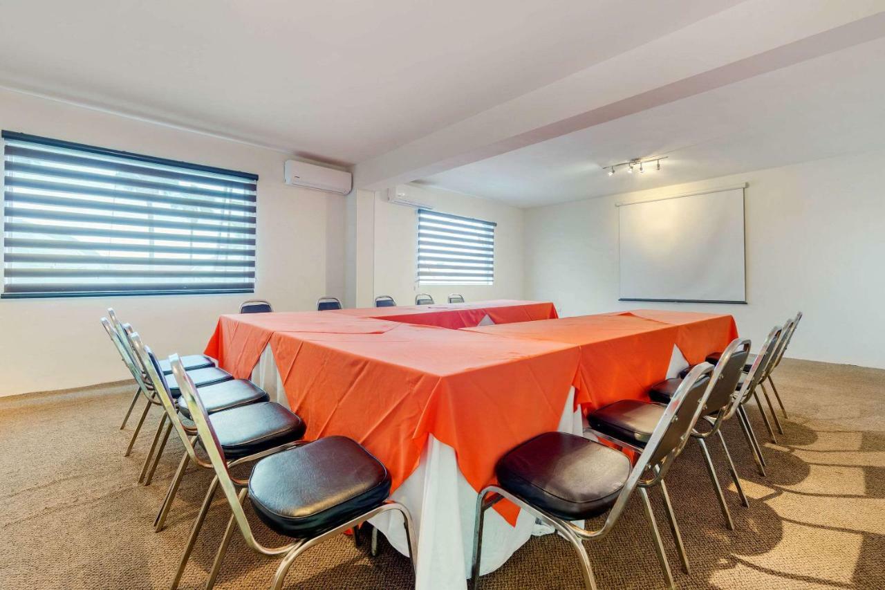 Quality Inn Piedras Negras Dış mekan fotoğraf