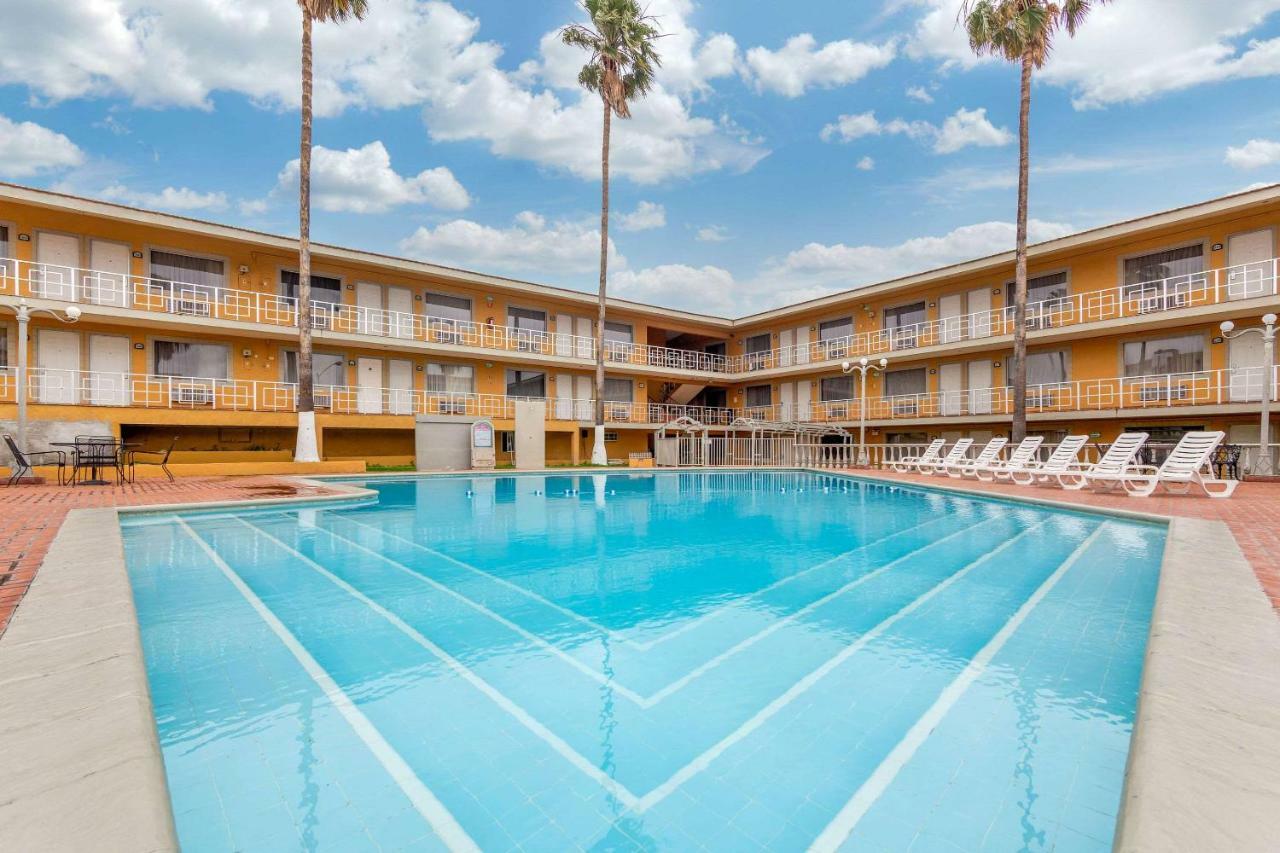 Quality Inn Piedras Negras Dış mekan fotoğraf